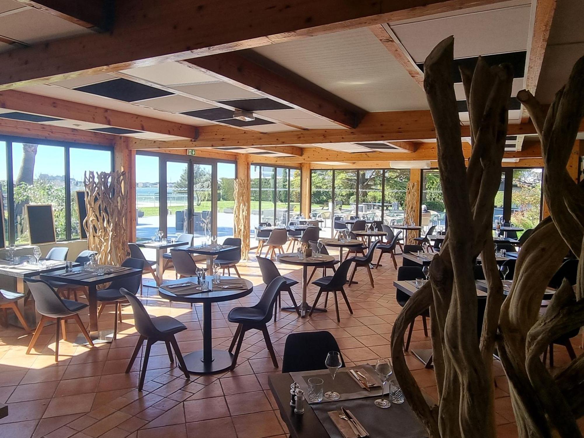 Ariane Hotel Fos Sur Mer Fos-sur-Mer Exteriör bild
