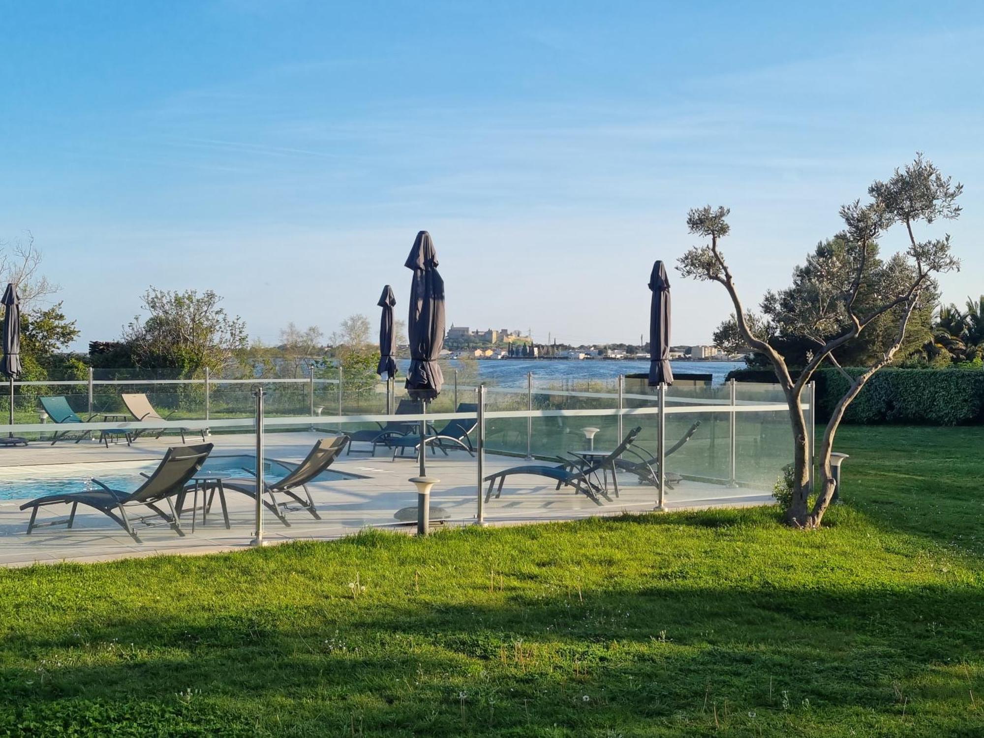Ariane Hotel Fos Sur Mer Fos-sur-Mer Exteriör bild